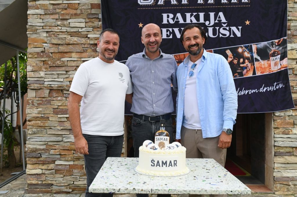 Slavko Saric direktor G3 Spirits Srbija, Mileta Manović tehnolog i Bojan Leković direktor G3 Spirits Crna Gora