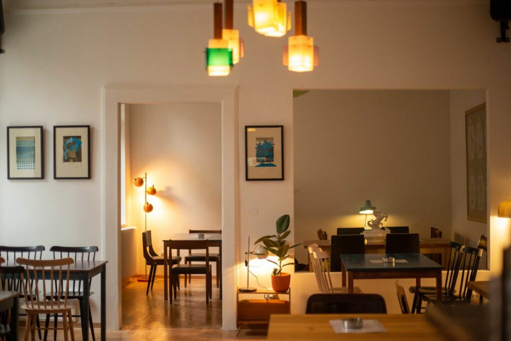 1 tri restoran