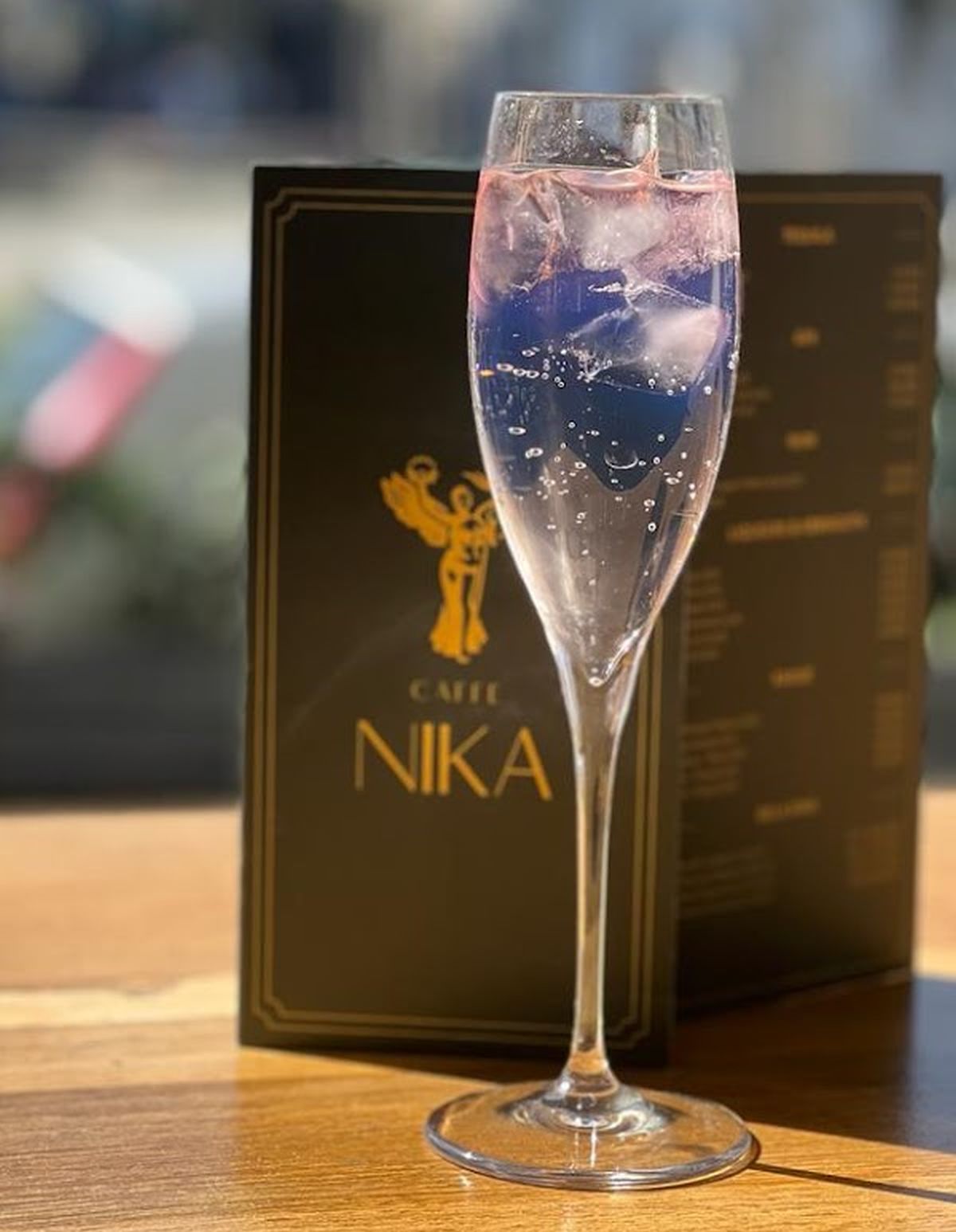 Nika Caffe šampanjac