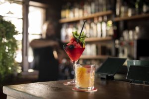 Liquid bar & bistro