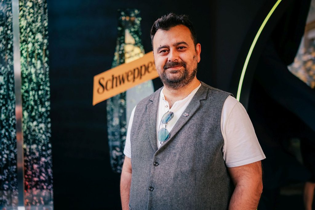 Raduan Raša Hindawi, Schweppes Mixology