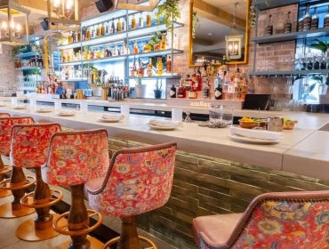 Ambar Čikago enterijer restorana balkanske i srpske kuhinje