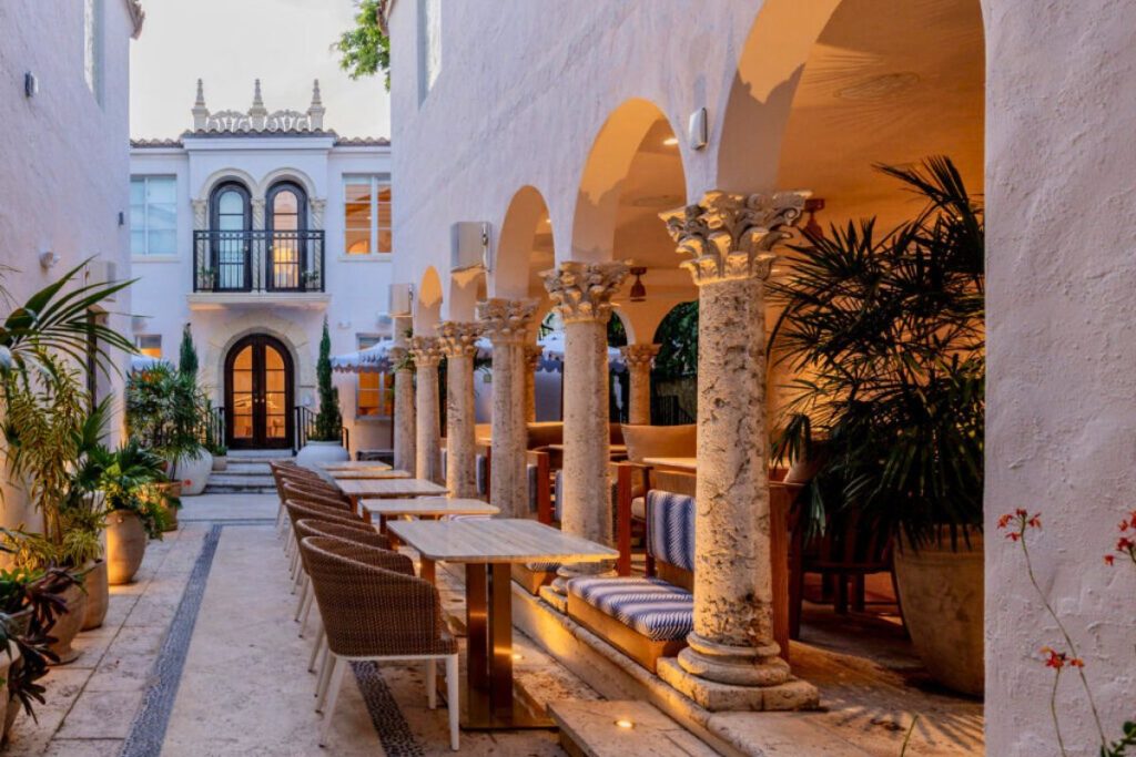 Restoran Donatella Boutigue Hotel Majami