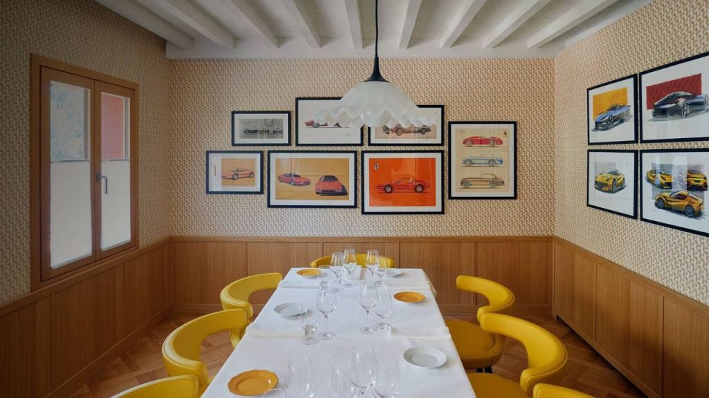 ferrari restoran cavallino enterijer