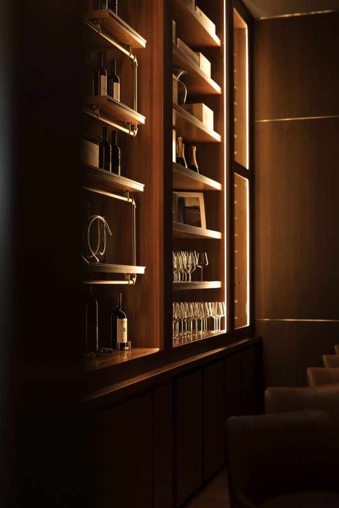 vina i sommelier st. regis belgrade